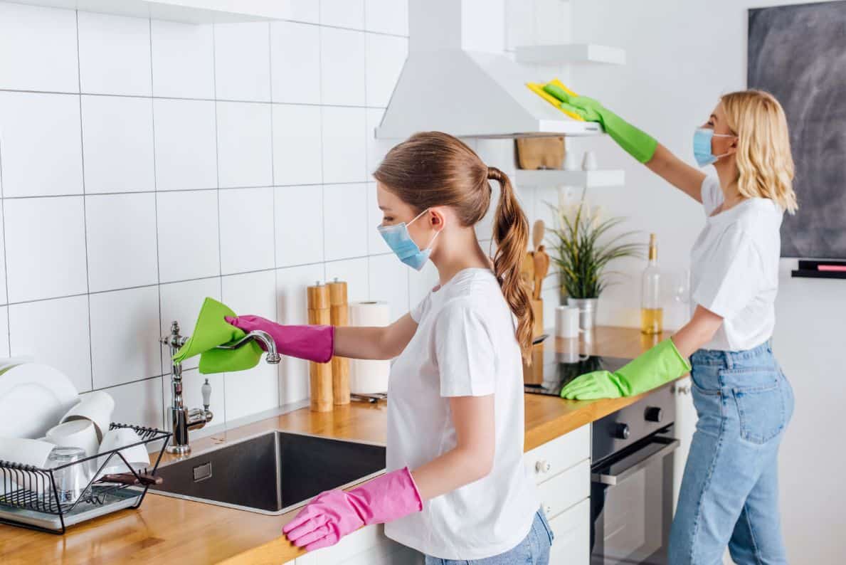 11 Hygiene Rules In The Kitchen That Everyone Should Follow kitchen-safety-rules-poster